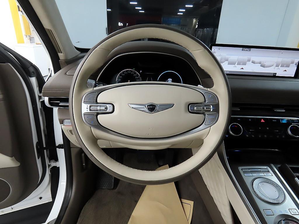 Genesis GV80 - Vista 9