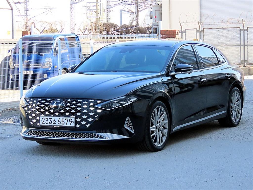 HYUNDAI Grandeur - Vista 2