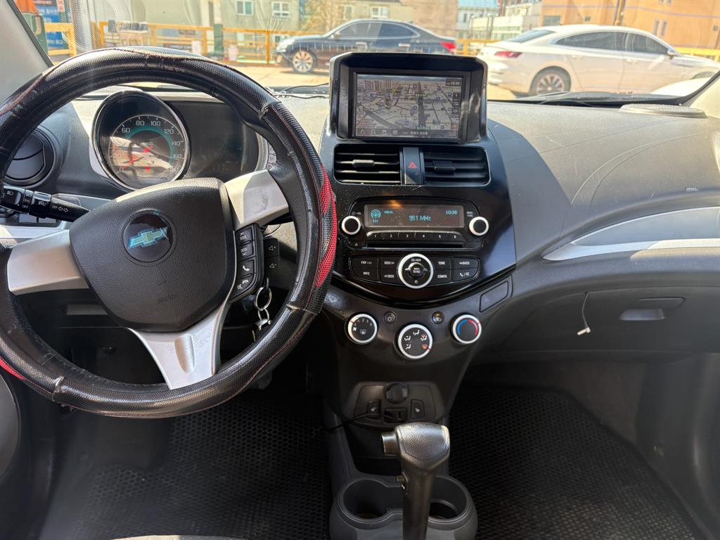 Chevrolet Spark - Vista 5