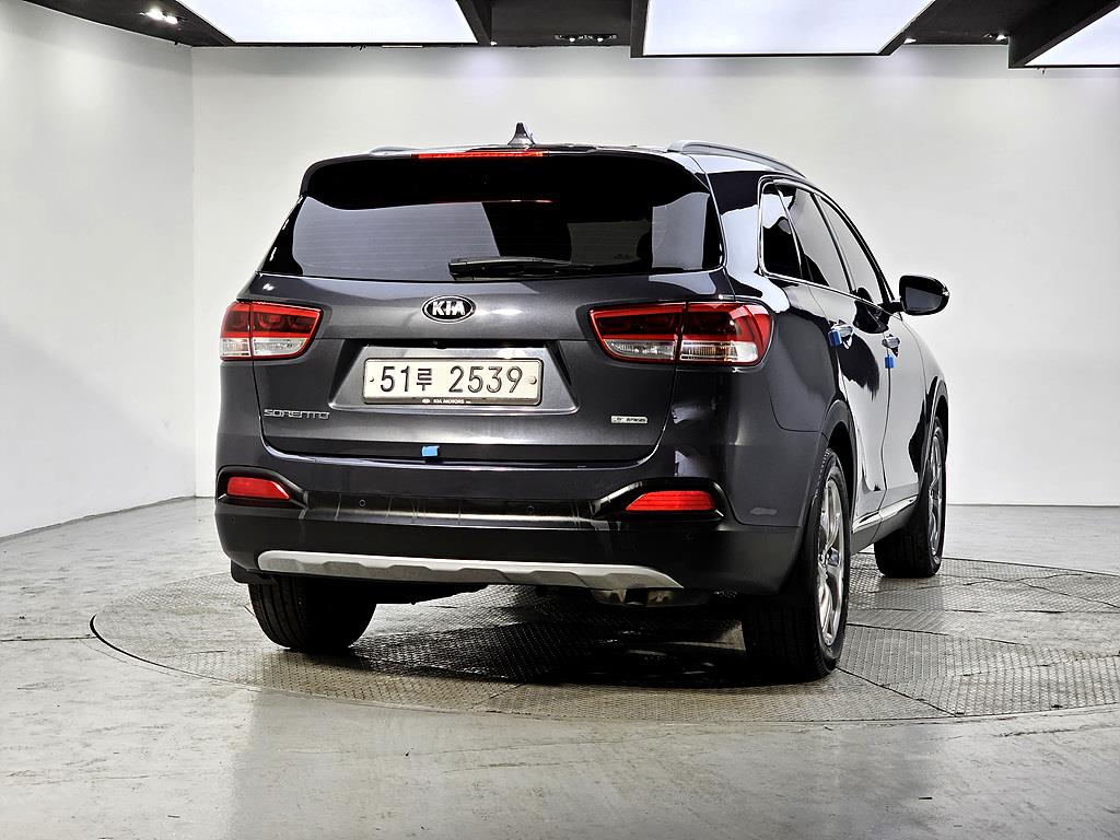 KIA Sorento - Vista 3