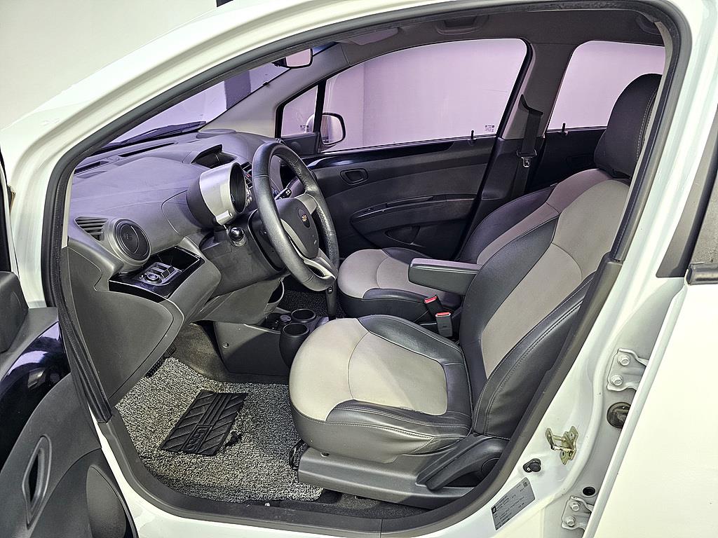 Chevrolet Spark - Vista 8