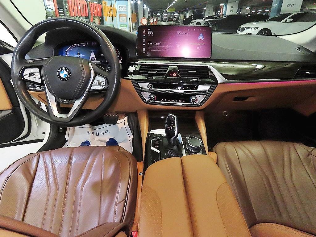 BMW 5 Series - Vista 10