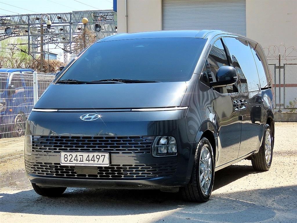 HYUNDAI Staria - Vista 2