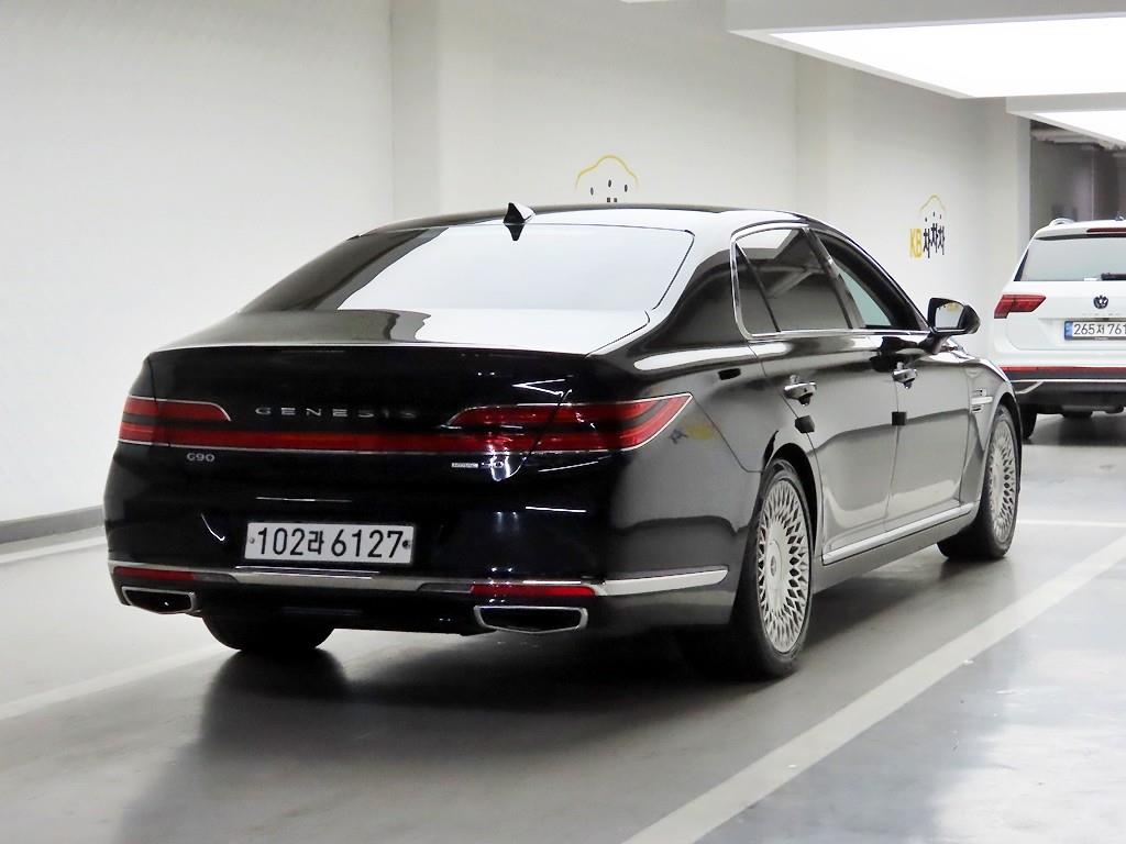 Genesis G90 - Vista 3