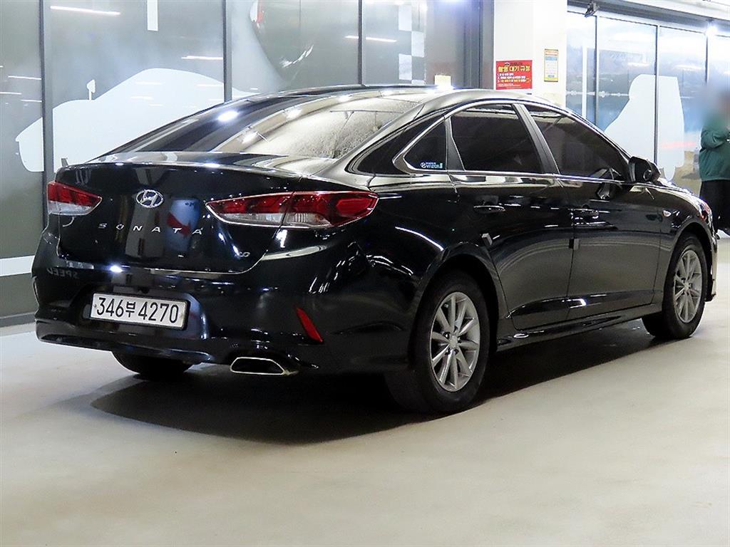 HYUNDAI Sonata - Vista 4