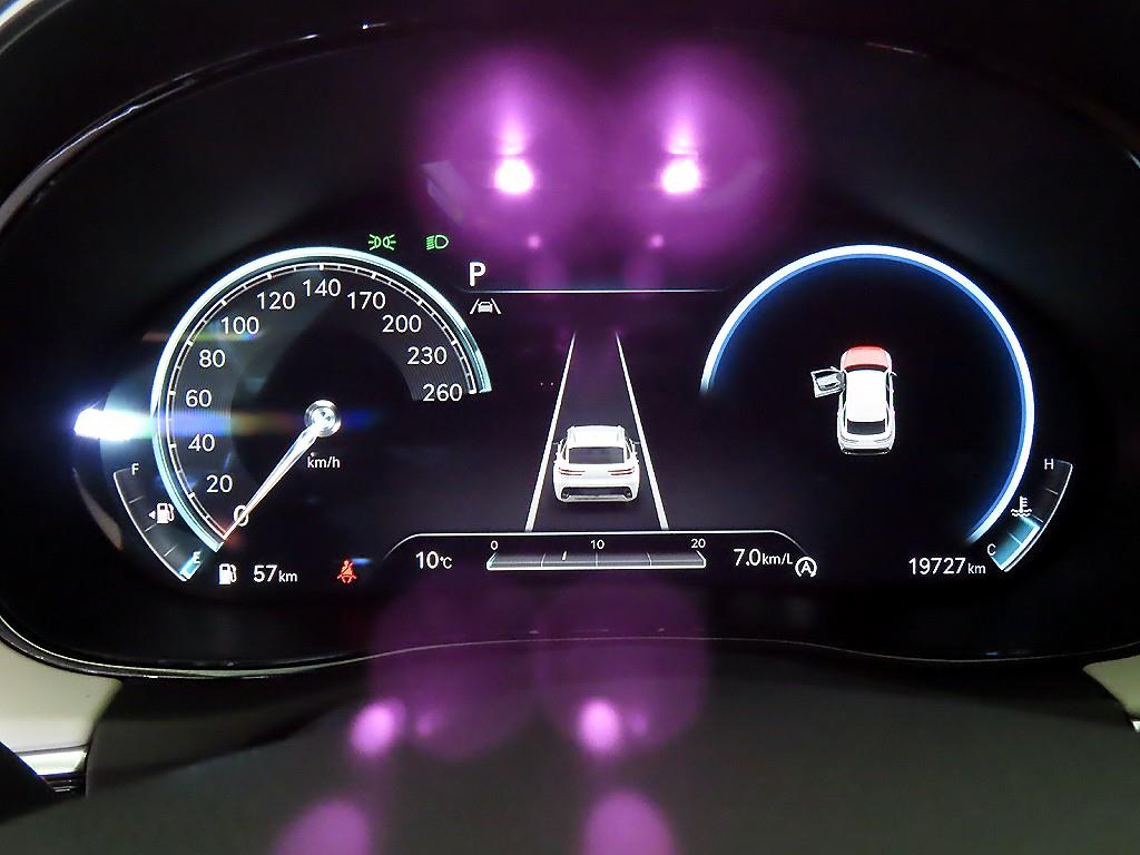 Genesis GV70 - Vista 9