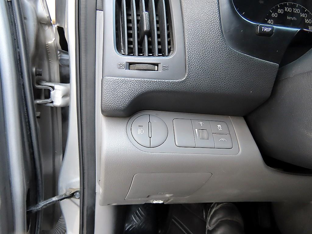 HYUNDAI Starex - Vista 12