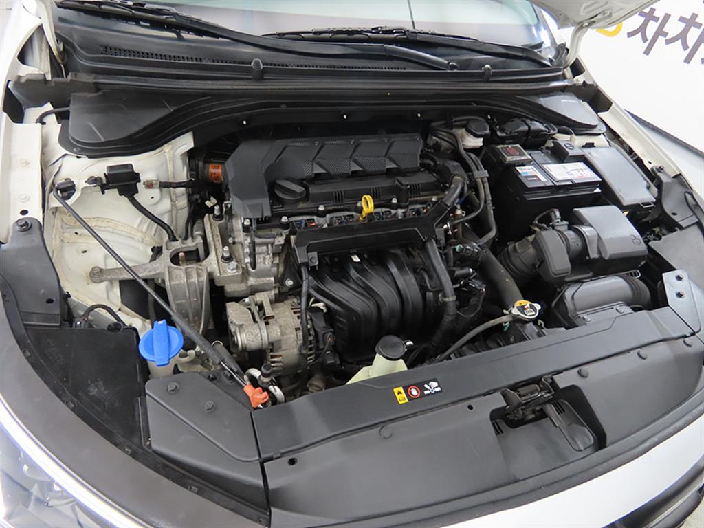 HYUNDAI Avante 2019 Blanco - Importación desde Corea - HF Imports Iquique - Foto 19