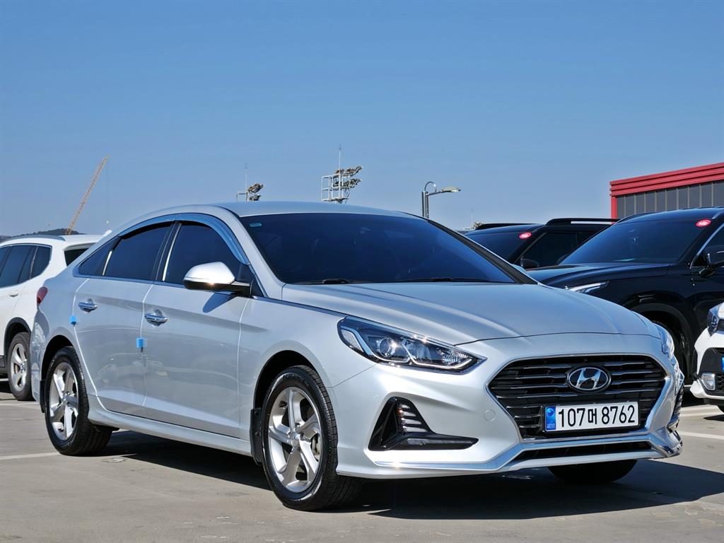 HYUNDAI Sonata 2020 Plateado - Importación desde Corea - HF Imports Iquique - Foto 1