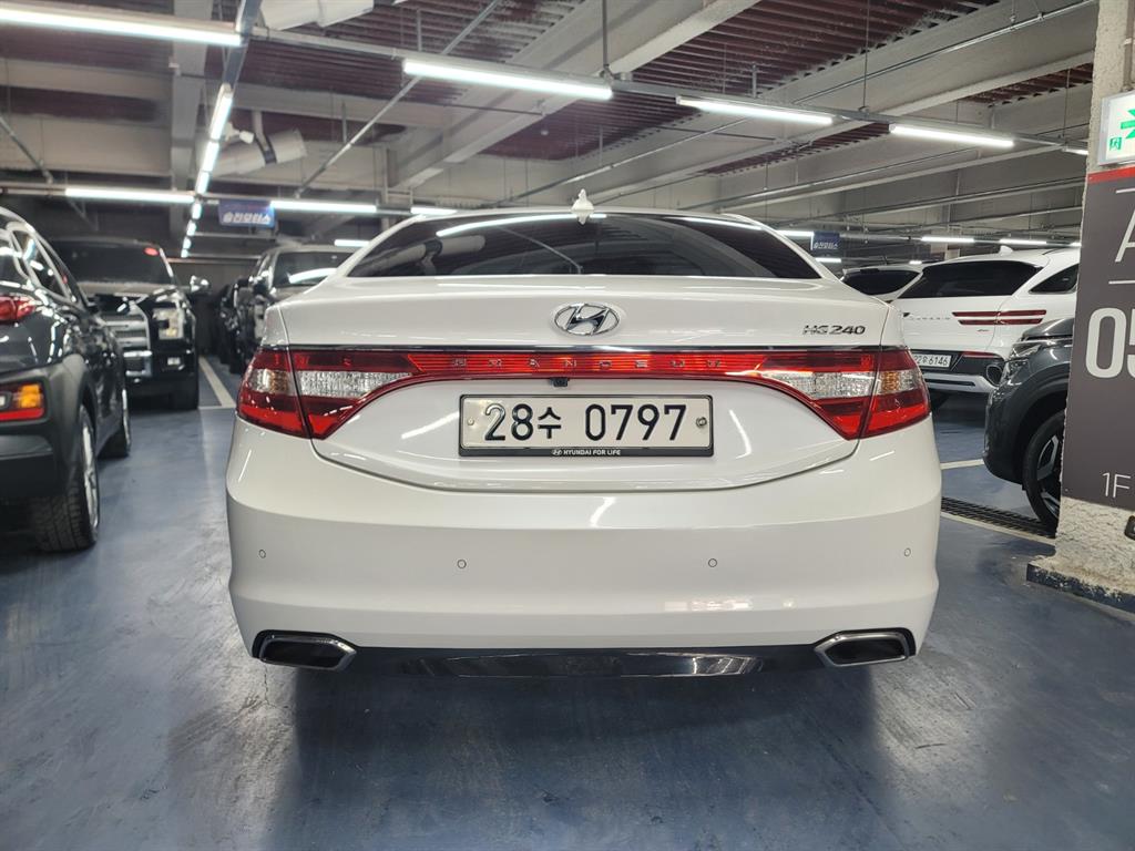 HYUNDAI Grandeur - Vista 4