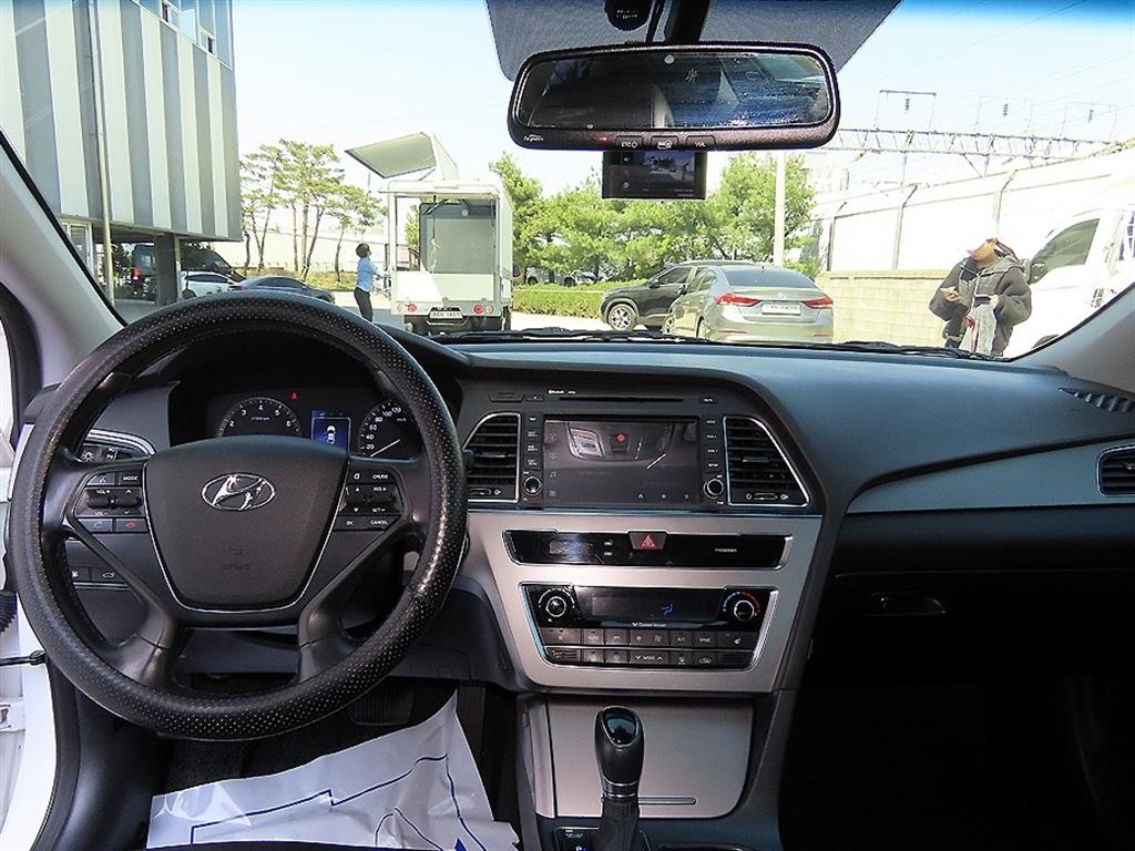 HYUNDAI Sonata - Vista 7