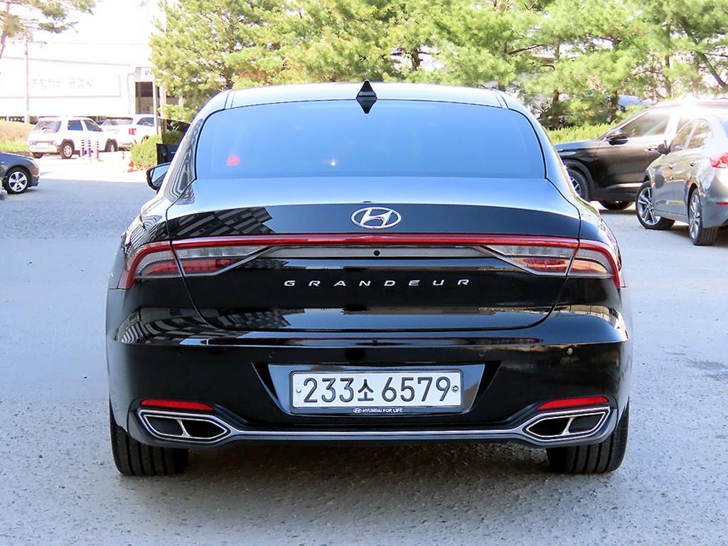 HYUNDAI Grandeur - Vista 4