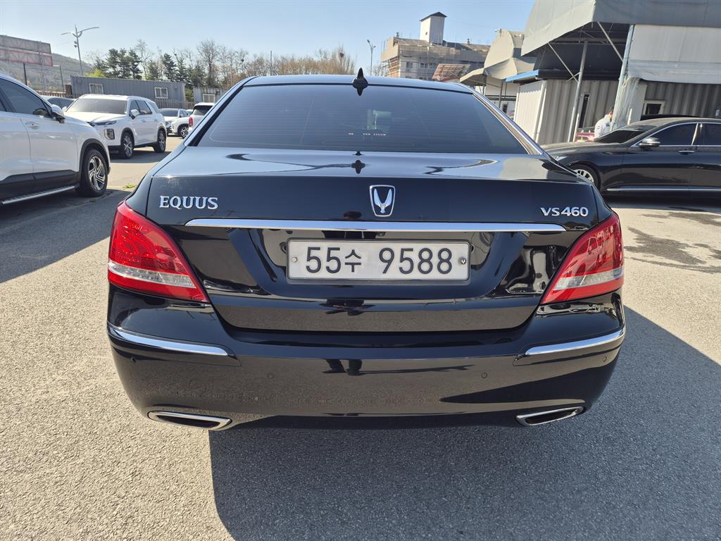 HYUNDAI Equus - Vista 5