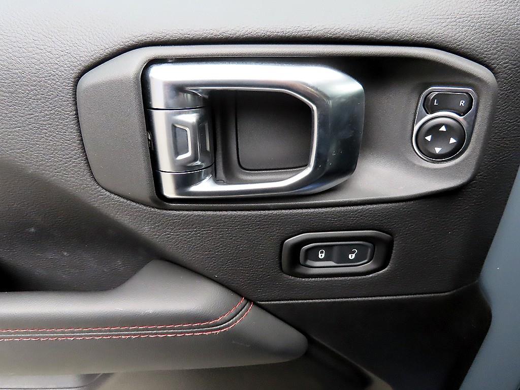 Jeep Wrangler - Vista 11