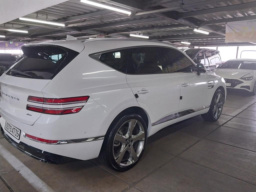 Genesis GV80 - Vista 4