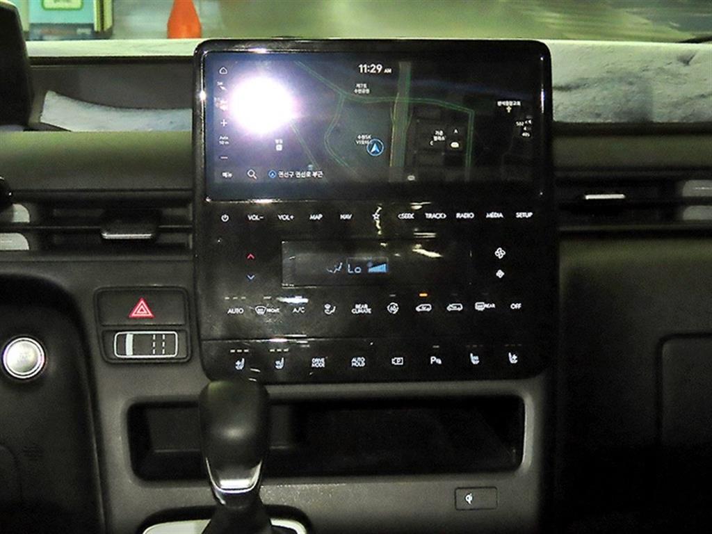 HYUNDAI Staria - Vista 11