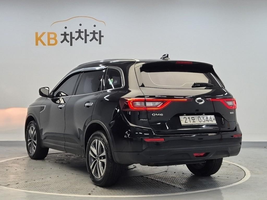 SAMSUNG QM6 - Vista 2