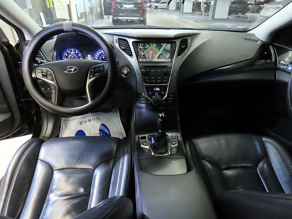 HYUNDAI Grandeur - Vista 10