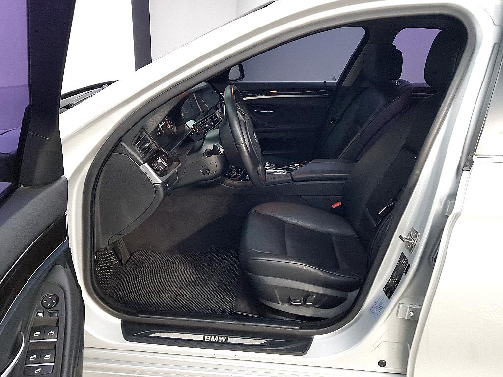 BMW 5 Series - Vista 8