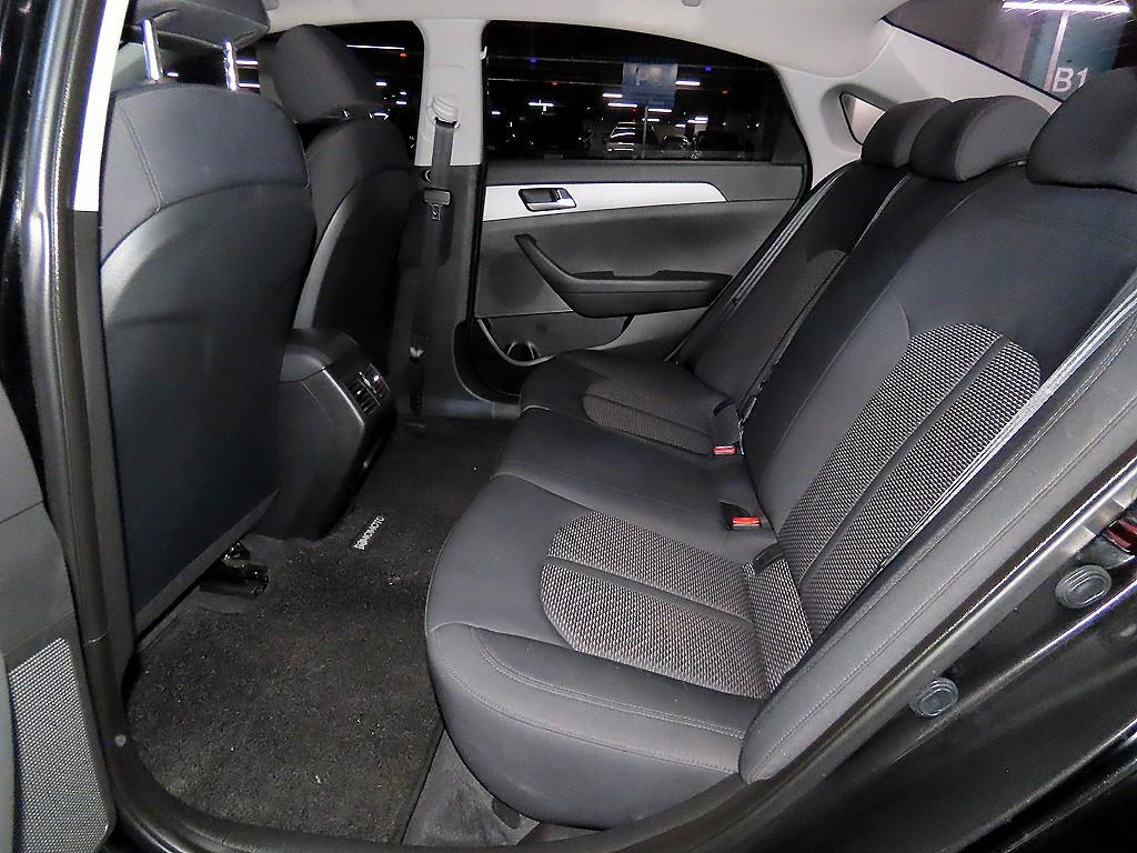 HYUNDAI Sonata - Vista 7