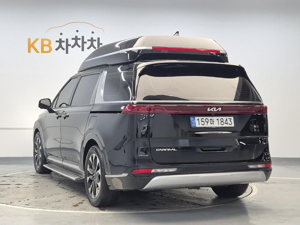 KIA Carnival - Vista 2