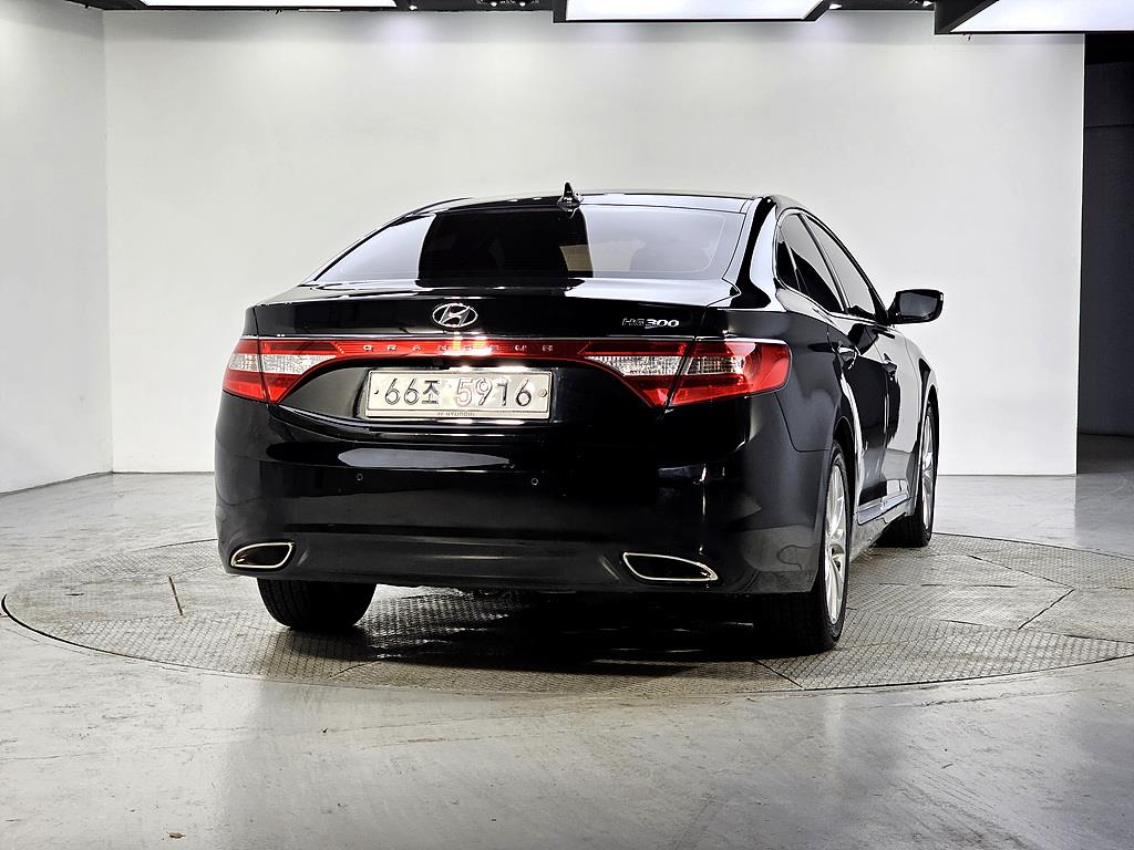 HYUNDAI Grandeur - Vista 3