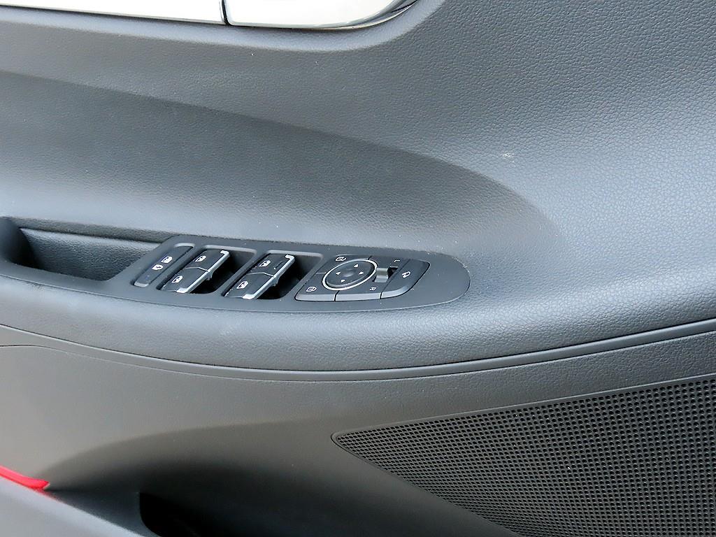 HYUNDAI Grandeur - Vista 11