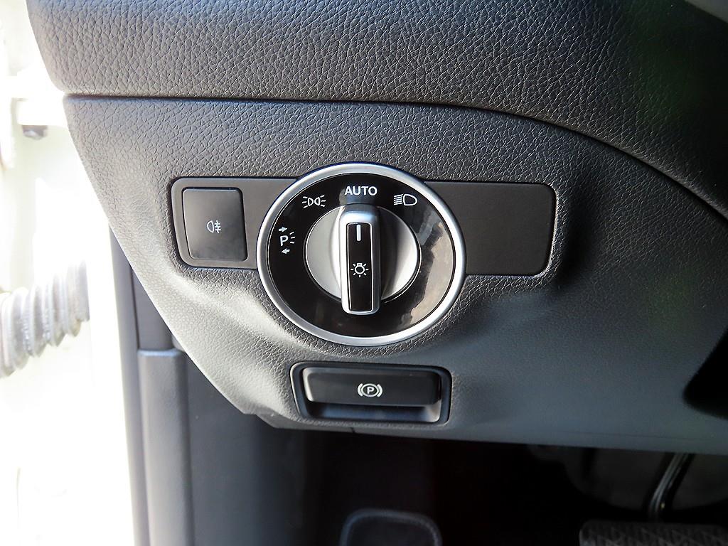 Mercedes Benz CLA Class - Vista 12