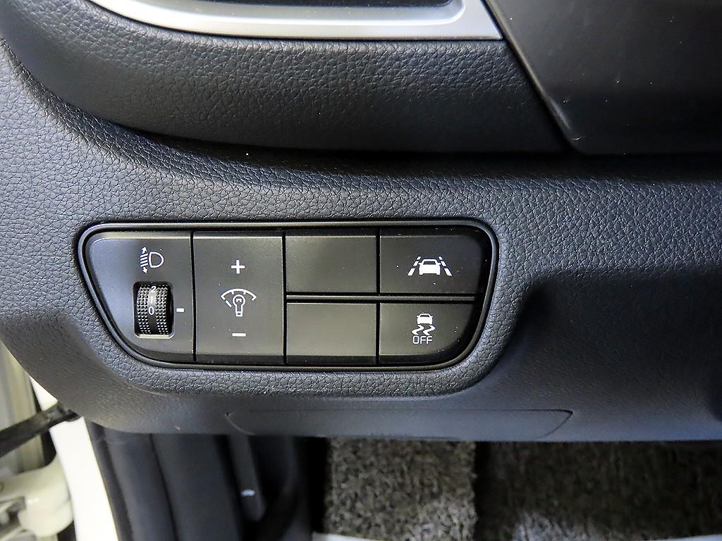 KIA Seltos 2021 Blanco - Importación desde Corea - HF Imports Iquique - Foto 13