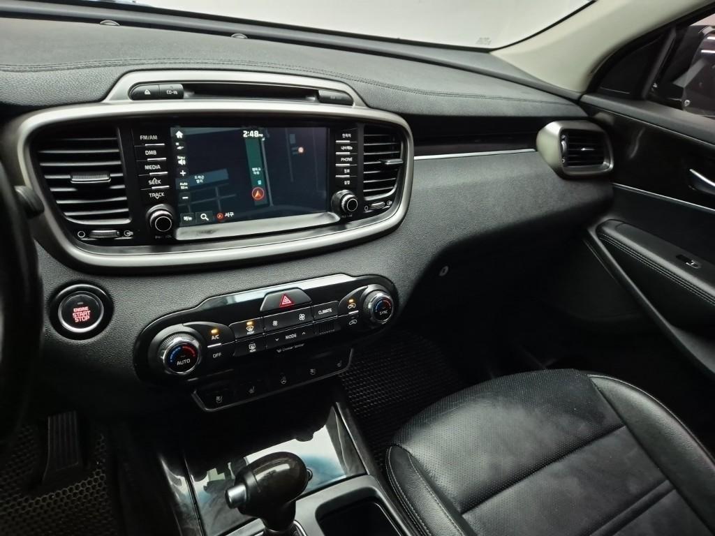 KIA Sorento - Vista 10
