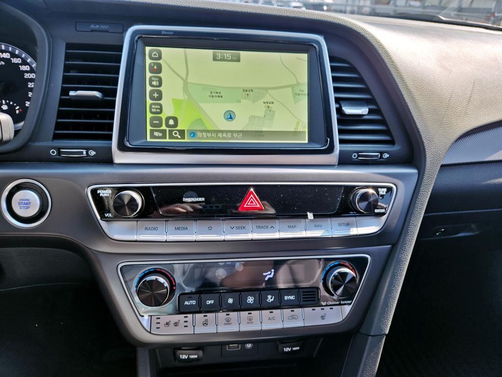 HYUNDAI Sonata - Vista 11