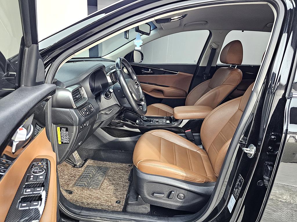 KIA Sorento - Vista 8