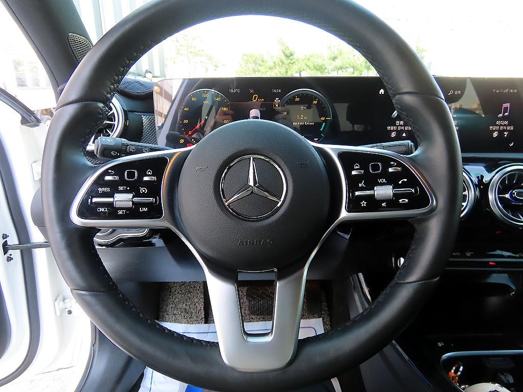 Mercedes Benz A Class - Vista 8