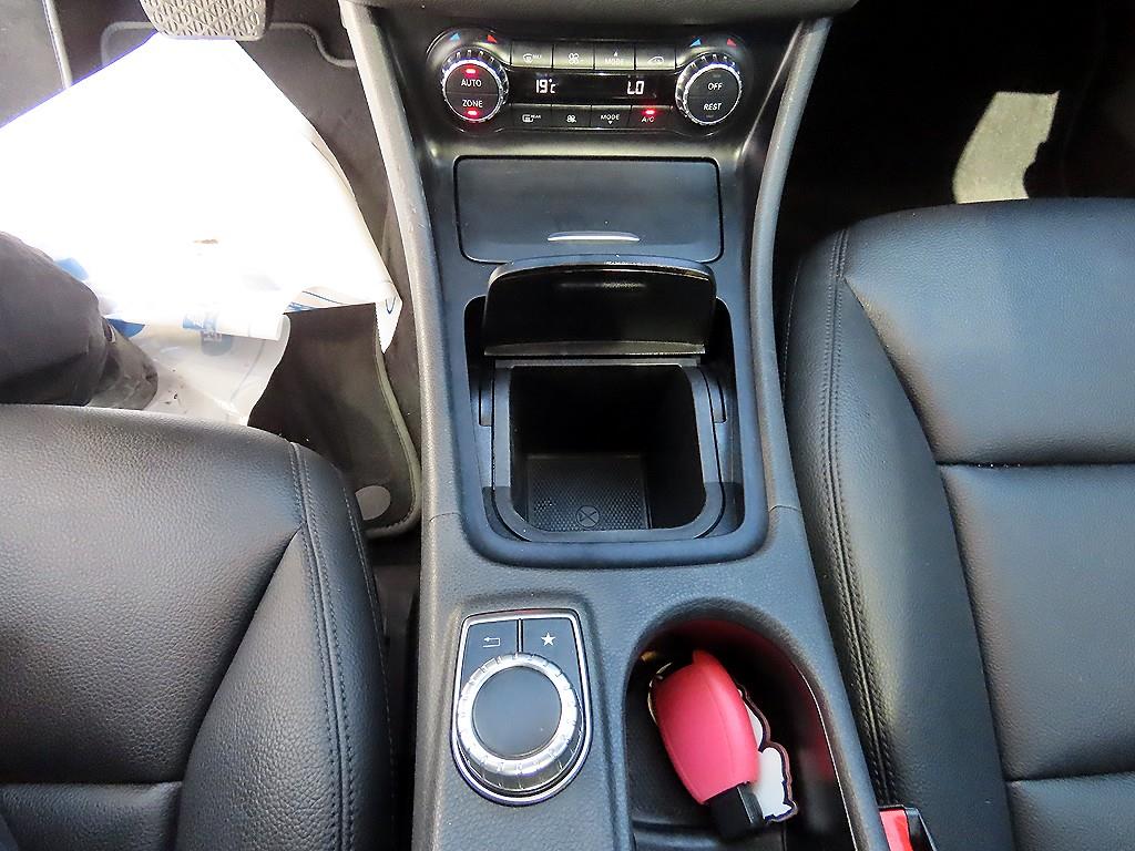 Mercedes Benz CLA Class 2015 Blanco - Importación desde Corea - HF Imports Iquique - Foto 13