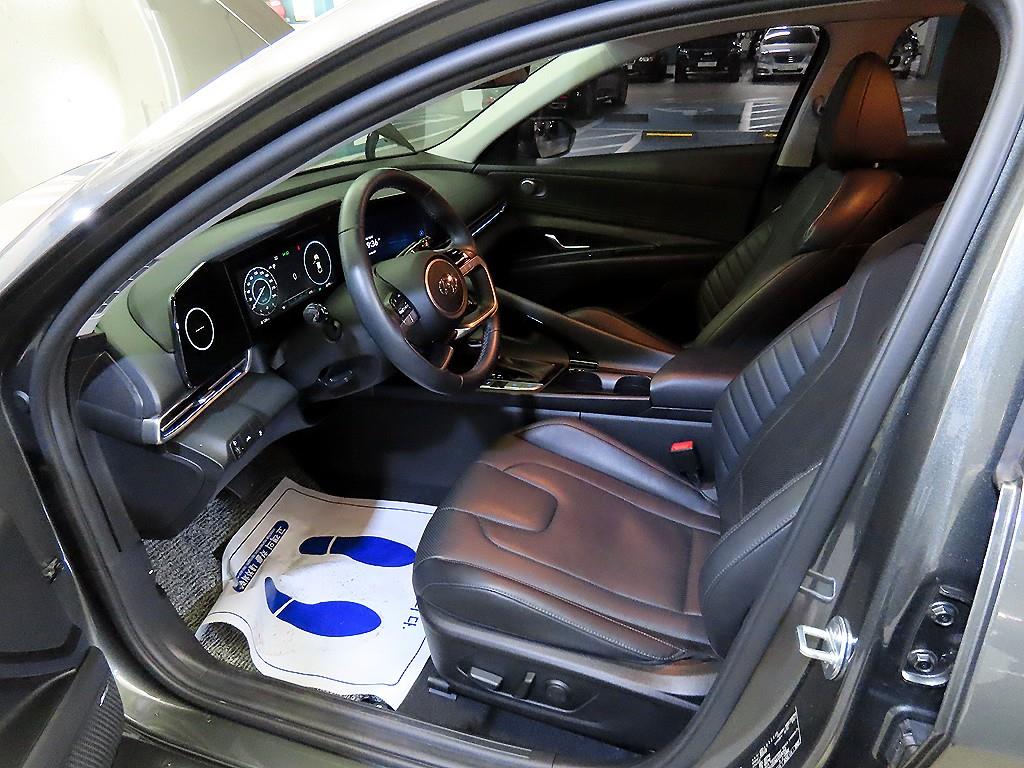 HYUNDAI Avante - Vista 6