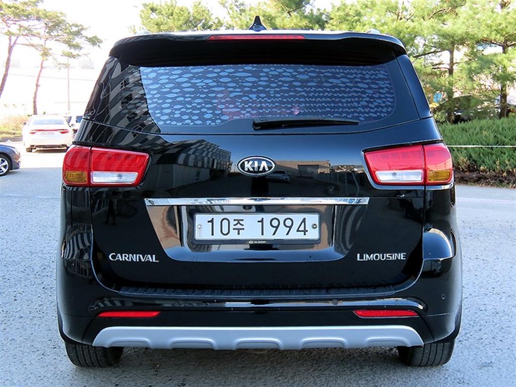 KIA Carnival - Vista 4