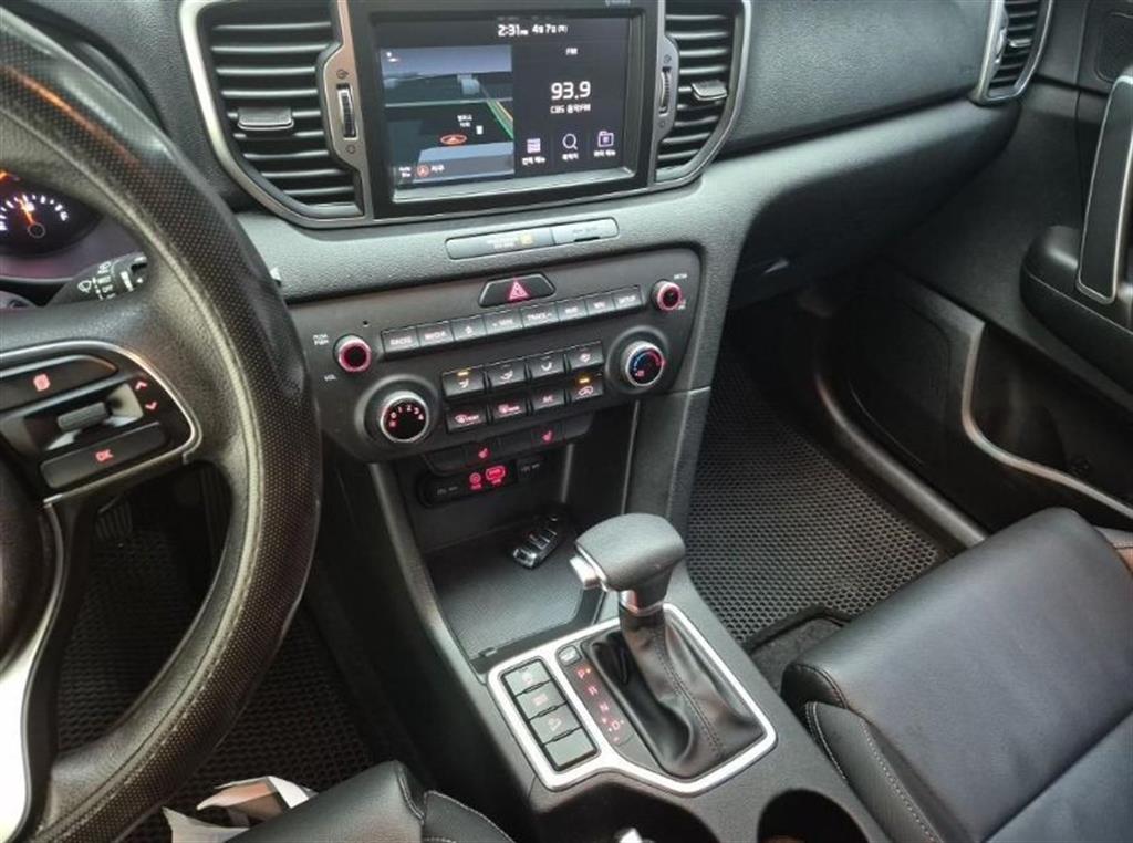 KIA Sportage - Vista 9