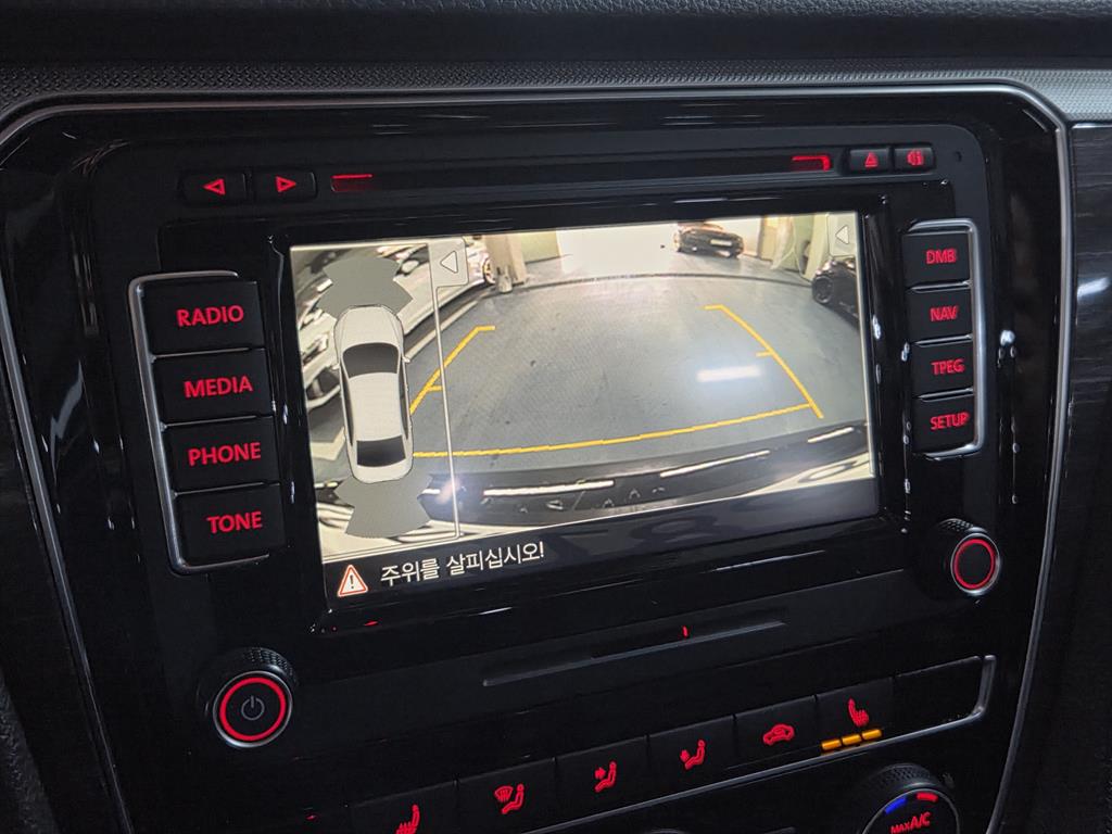 Volkswagen Passat 2018 Negro - Importación desde Corea - HF Imports Iquique - Foto 19