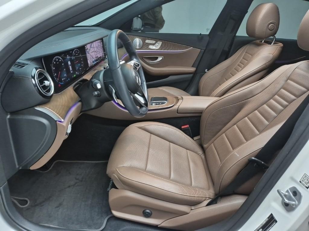 Mercedes Benz E class - Vista 11