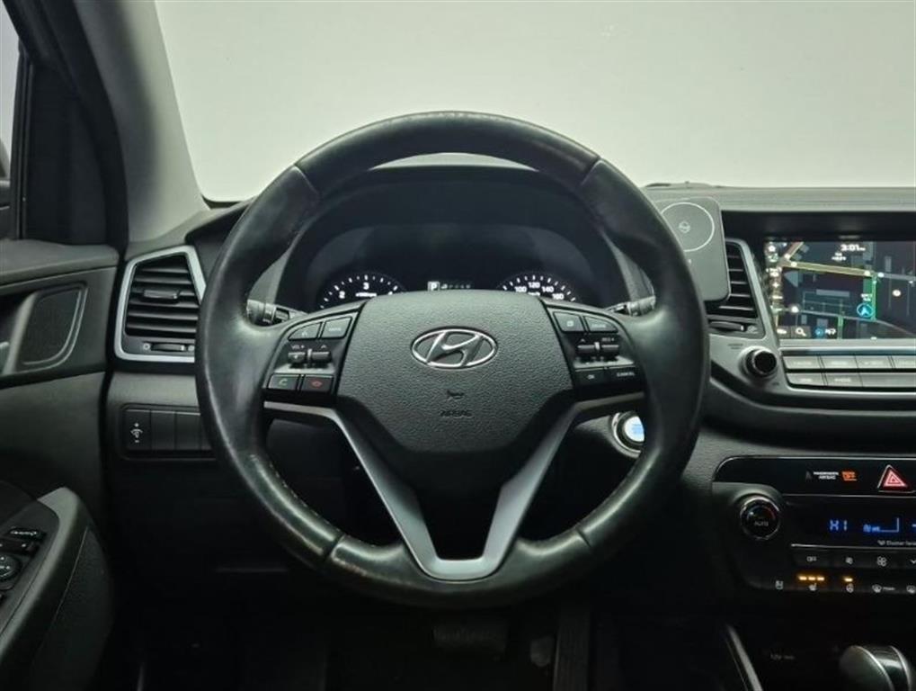 HYUNDAI Tucson - Vista 9