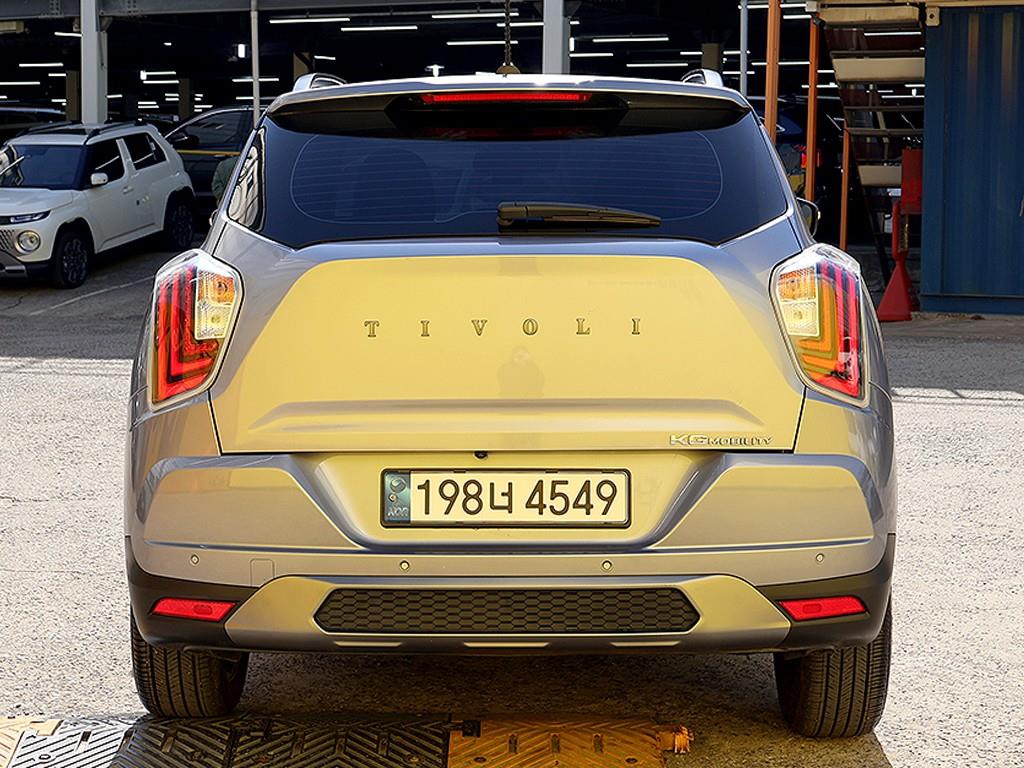 Ssangyong Tivoli - Vista 5