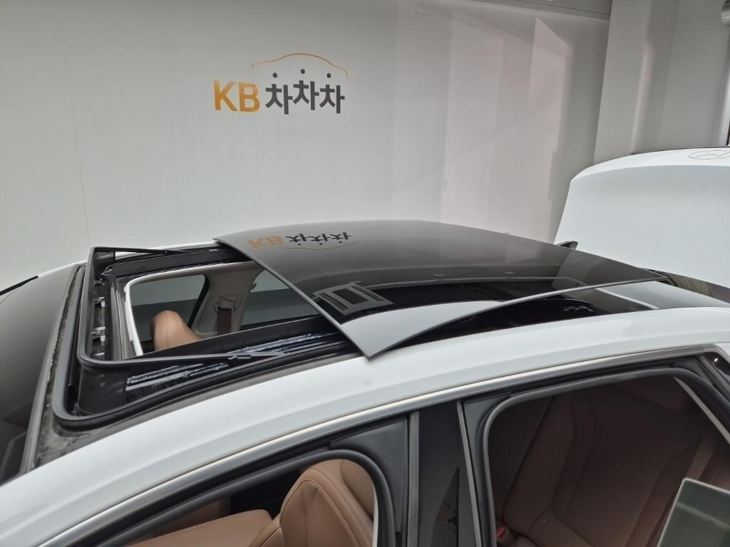 HYUNDAI Grandeur - Vista 5