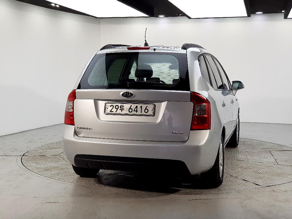 KIA Carens - Vista 3