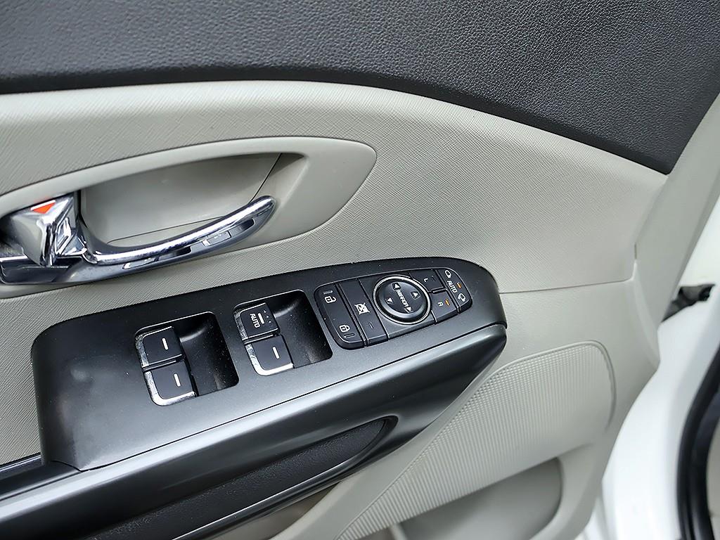 KIA Carnival 2018 Blanco - Importación desde Corea - HF Imports Iquique - Foto 13