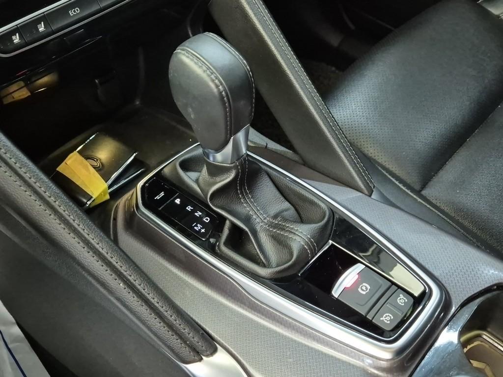 SAMSUNG QM6 - Vista 8