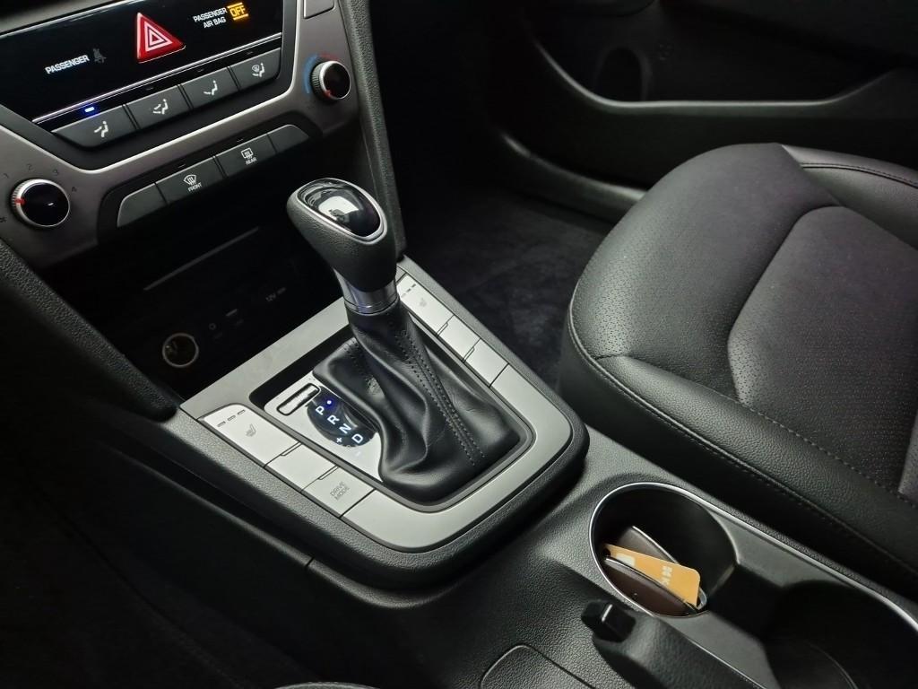 HYUNDAI Avante 2018 Gris - Importación desde Corea - HF Imports Iquique - Foto 17