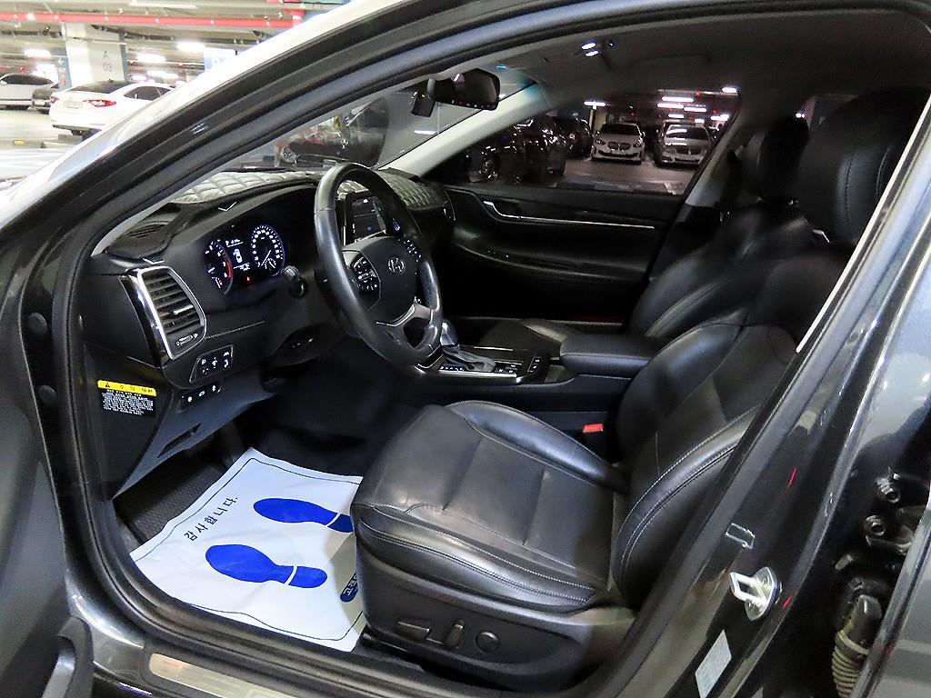 HYUNDAI Grandeur - Vista 6