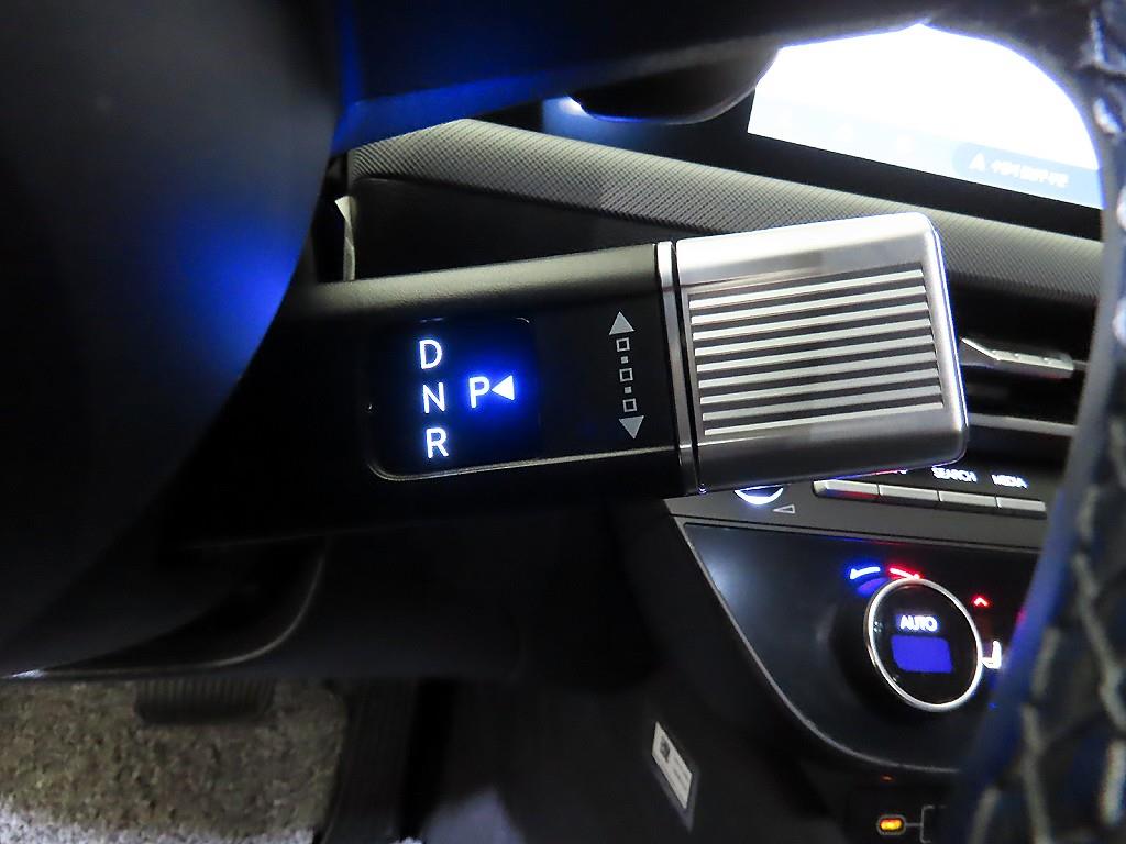 HYUNDAI Sonata - Vista 12