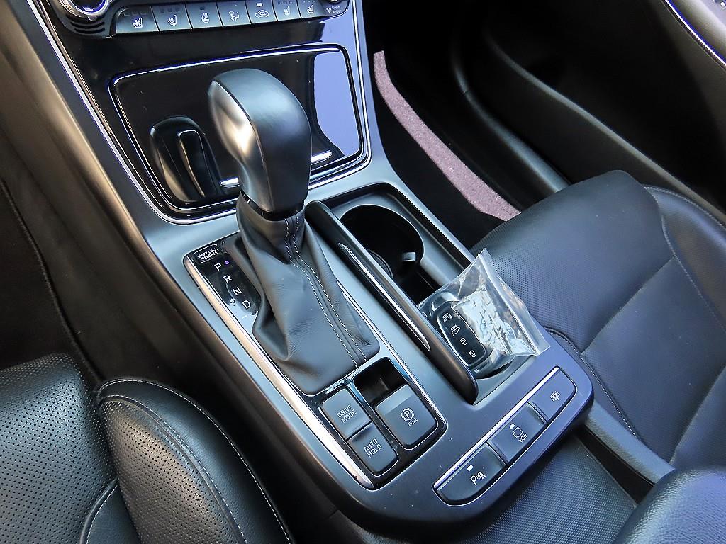 HYUNDAI Grandeur - Vista 10