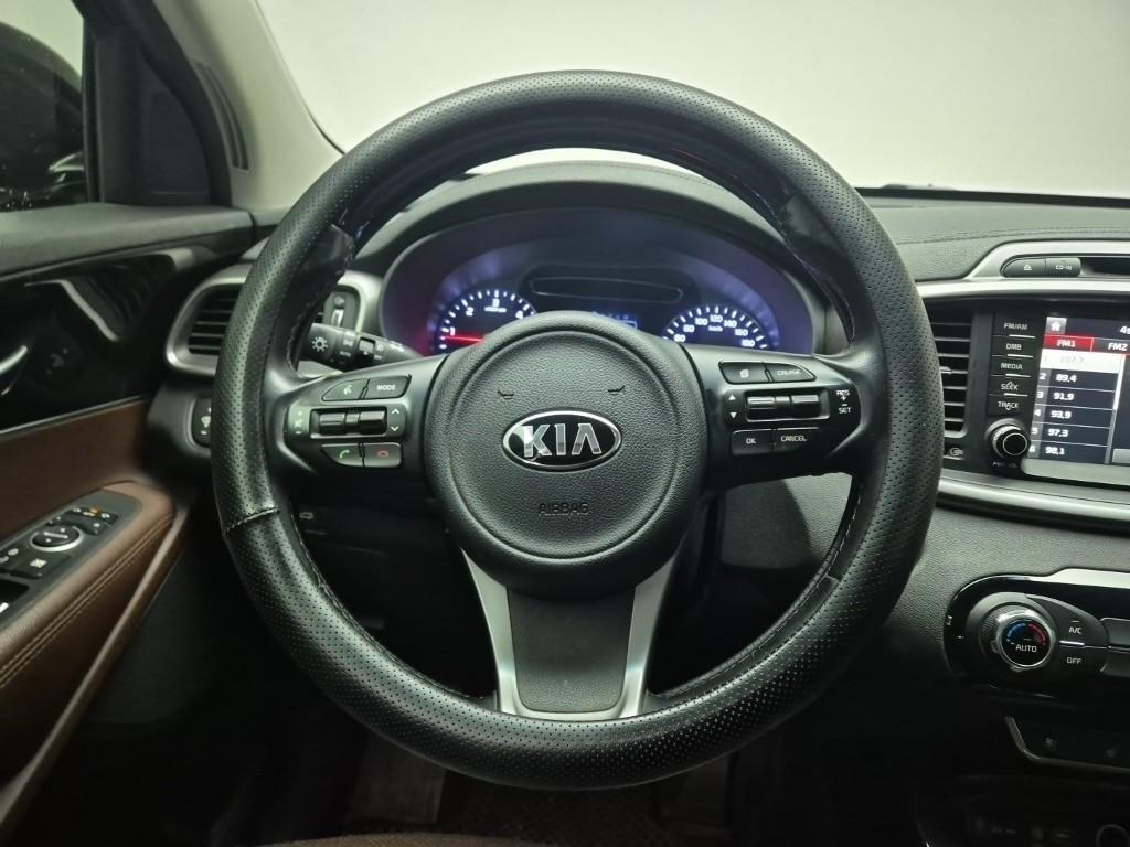 KIA Sorento - Vista 9